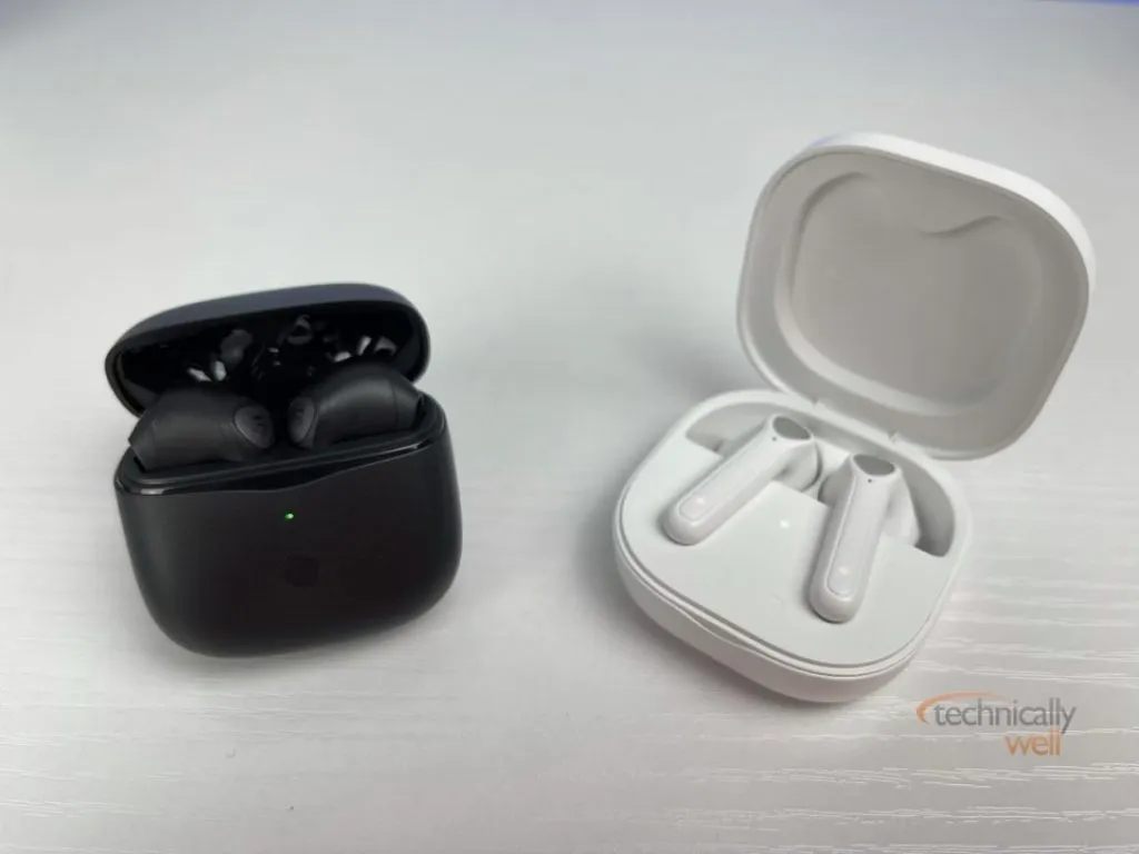 SOUNDPEATS Air3 with case vs the TrueAir2 with case