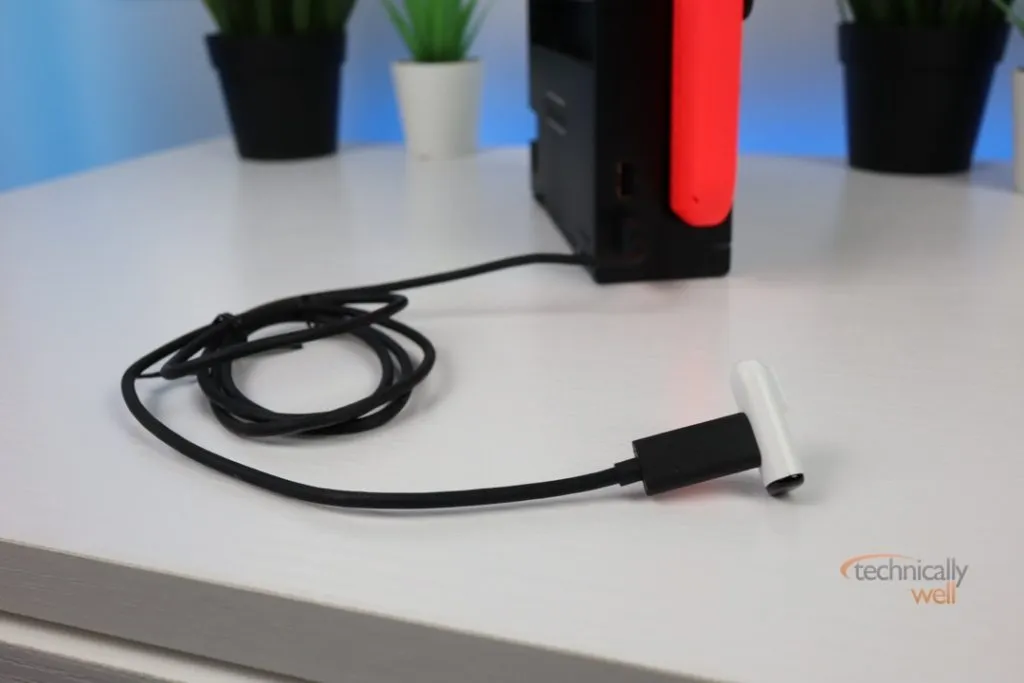 Windows device manager showing the Soundcore VR P10 gaming earbuds