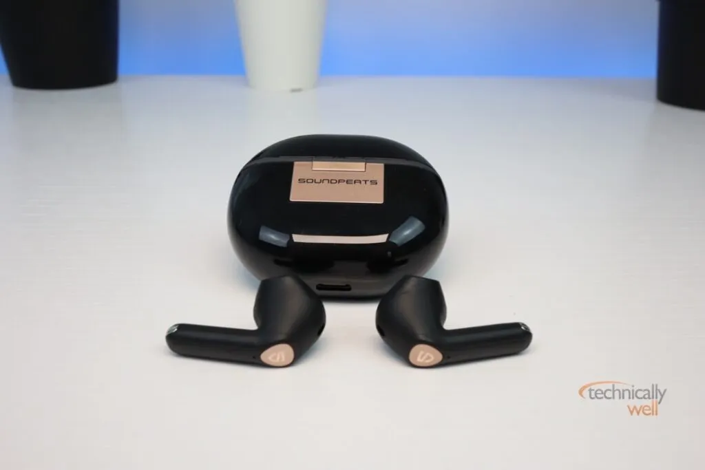 SoundPEATS Air3 Deluxe HS earbuds