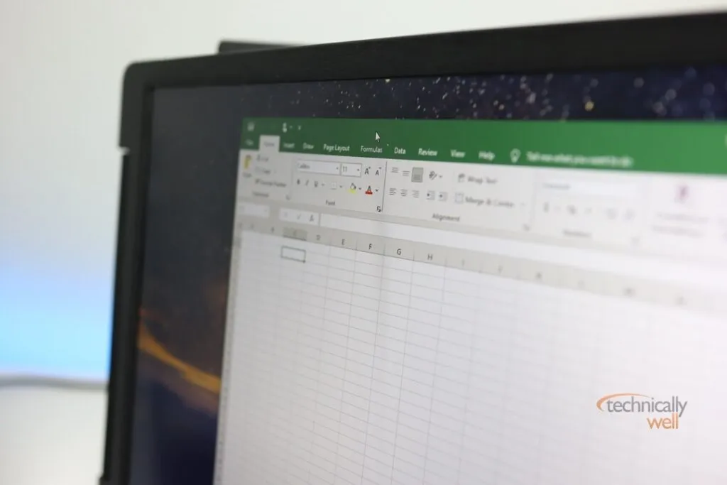 ELECROW Laptop Monitor CrowView closeup